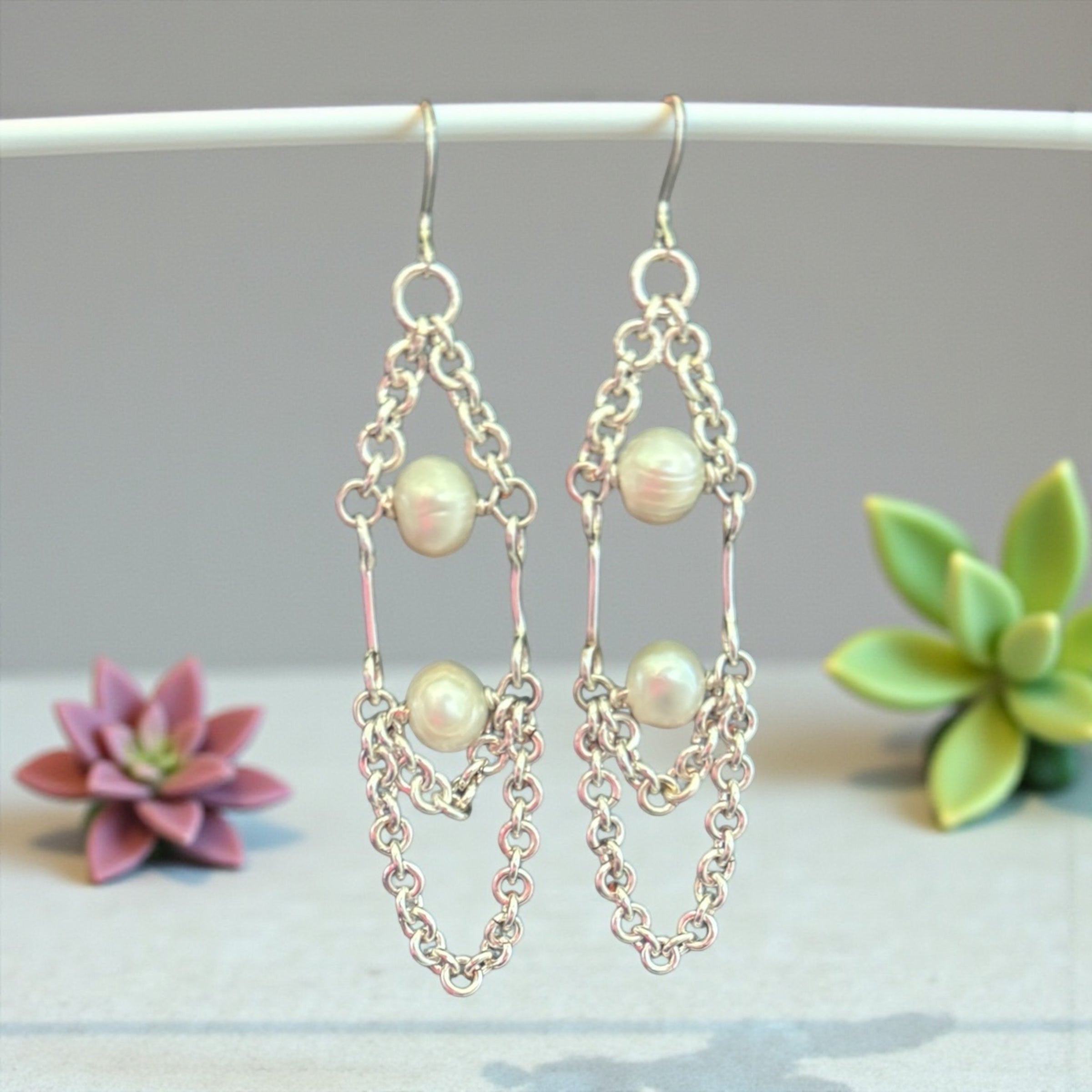 Jena Jewelry bridal drop earrings with two freshwater pearls and hammered silver-tone chain links. Lightweight and elegant.