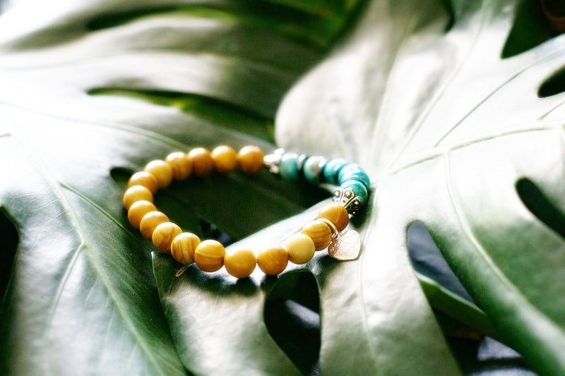 Stretch Bracelet | Turquoise and Sandalwood